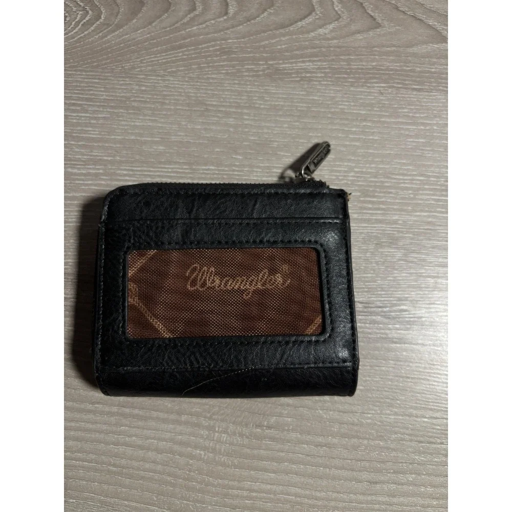 Wrangler Mens Bifold Wallet Black Zip Coin Pocket ID Window Logo Rodeo Western